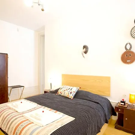 3 Bedrooms House With Enclosed Garden And Wifi At 4 Km Away From The Holiday home *